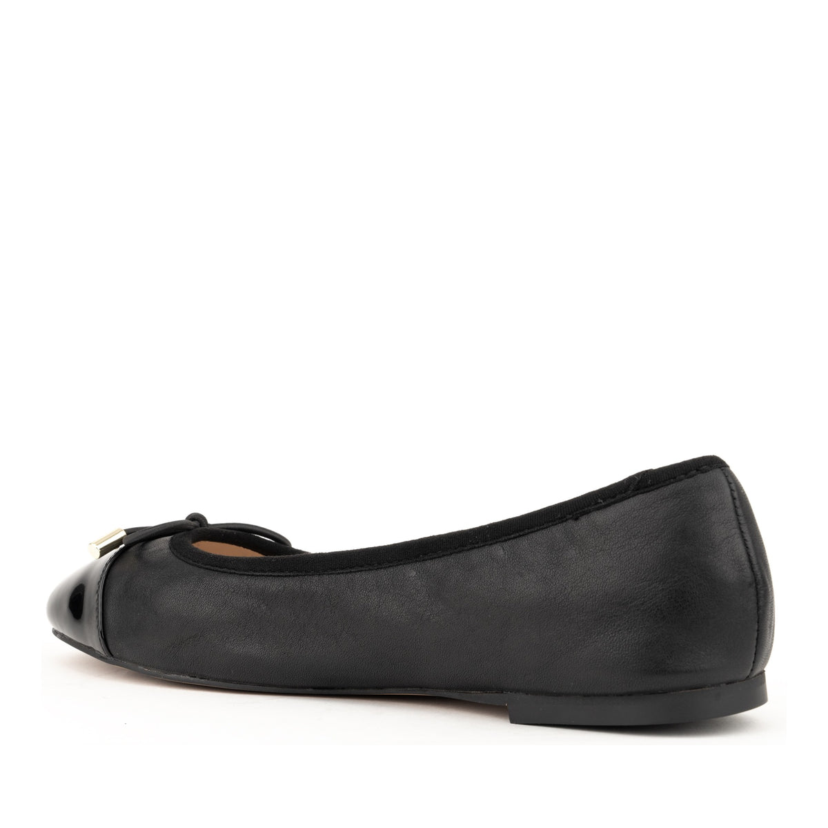 black casual closed ballerinas