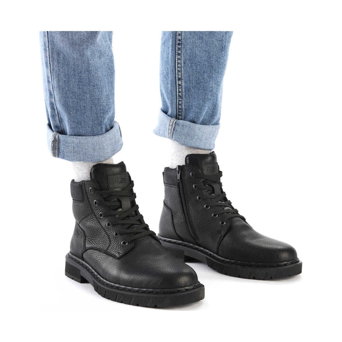 black casual closed men's boots