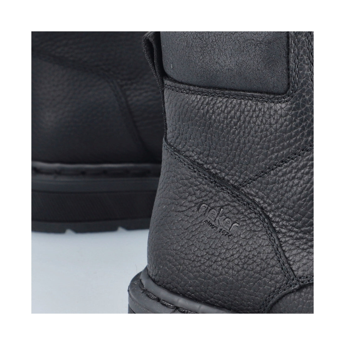 black casual closed men's boots