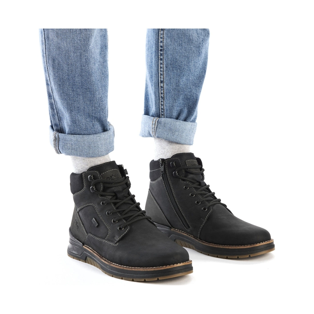 black casual closed men's boots
