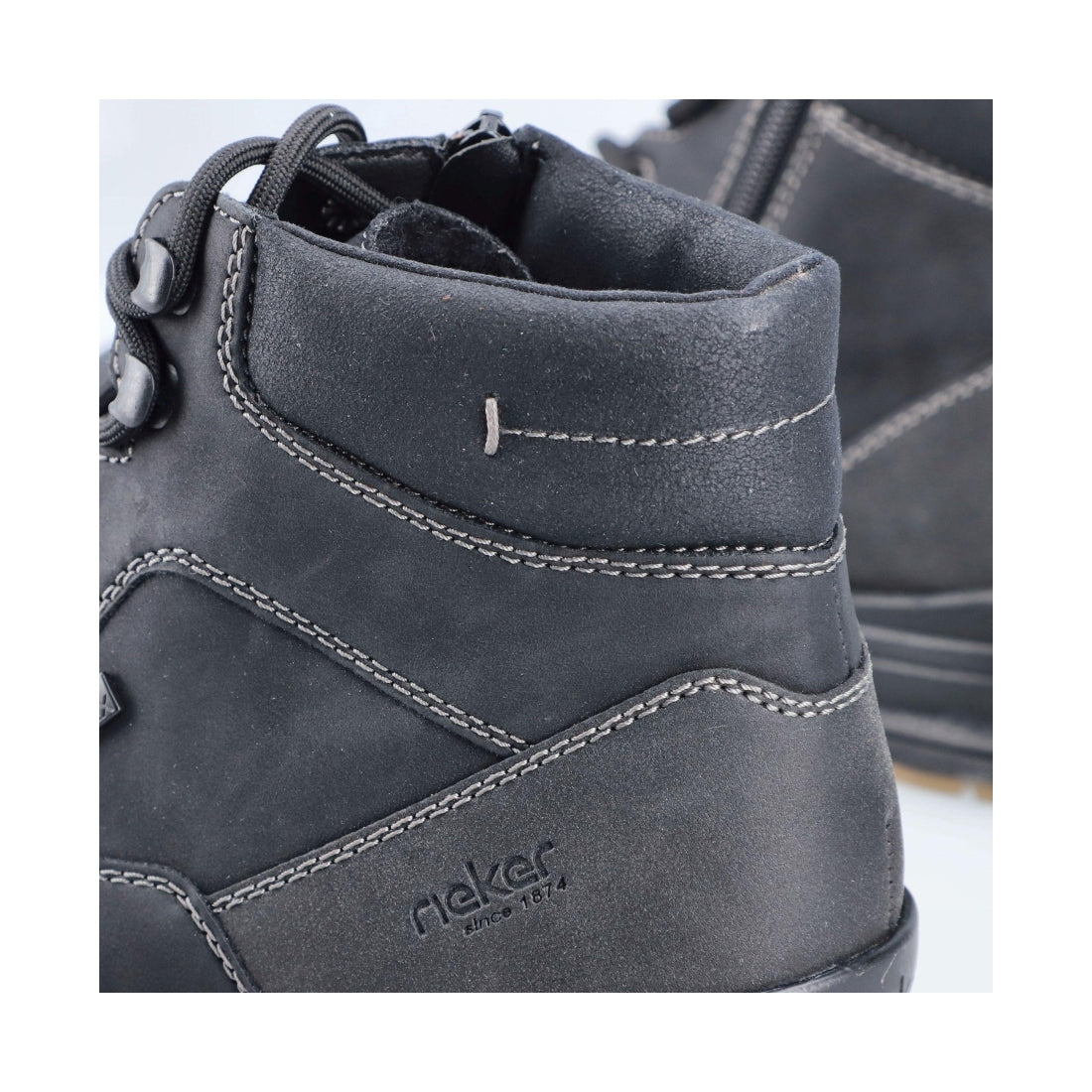 black casual closed men's boots