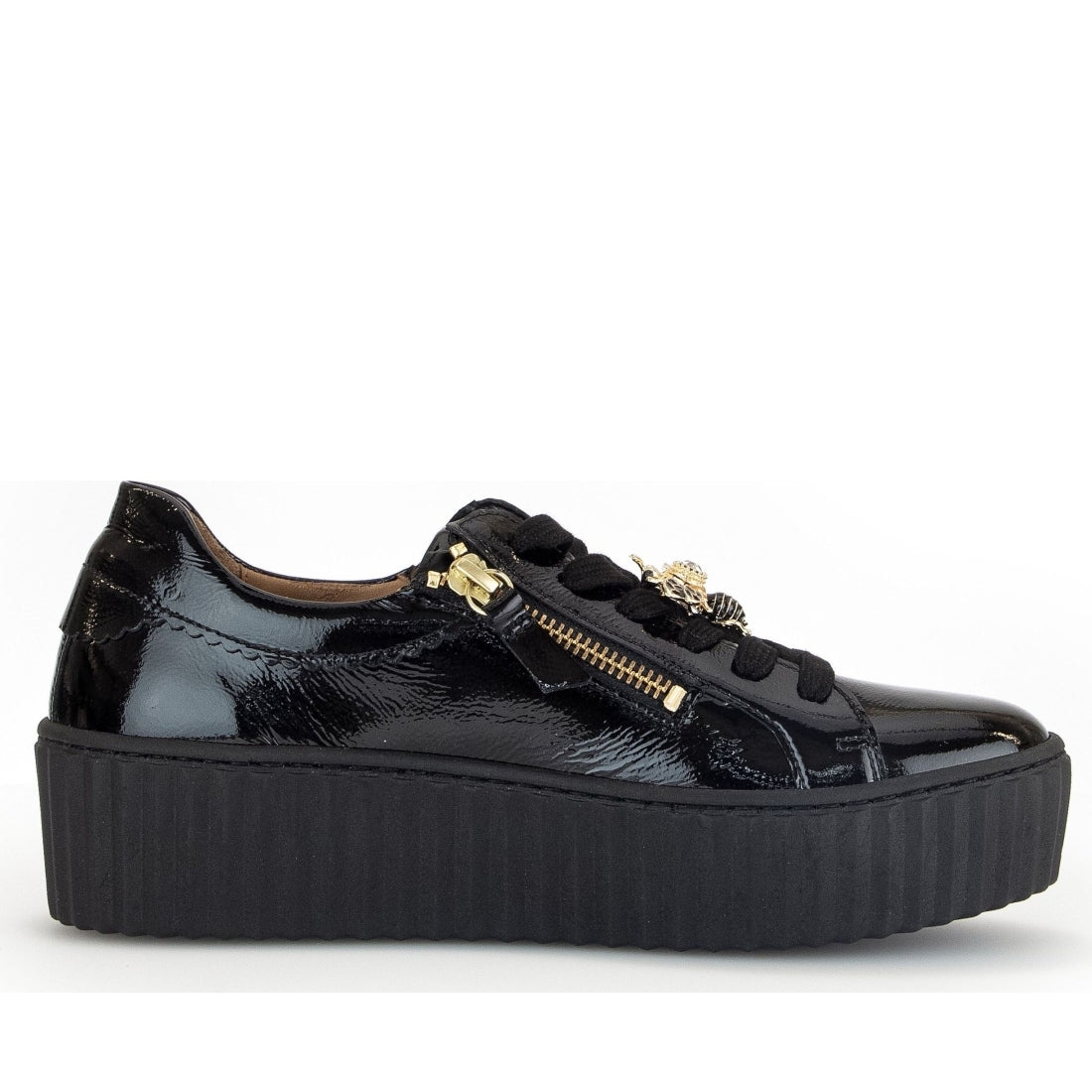 leisure trainers black