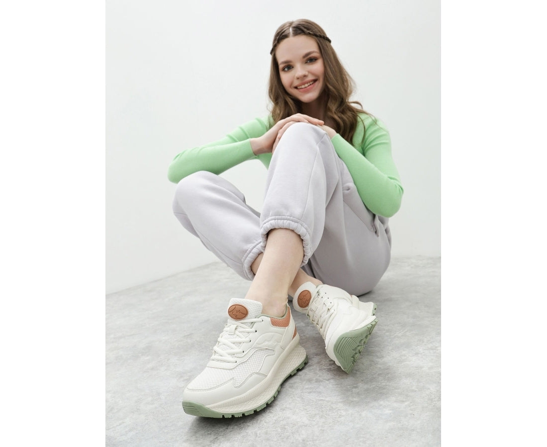 white casual closed sneakers