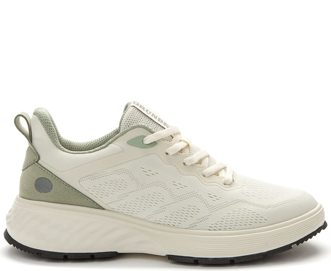 white casual closed sneakers