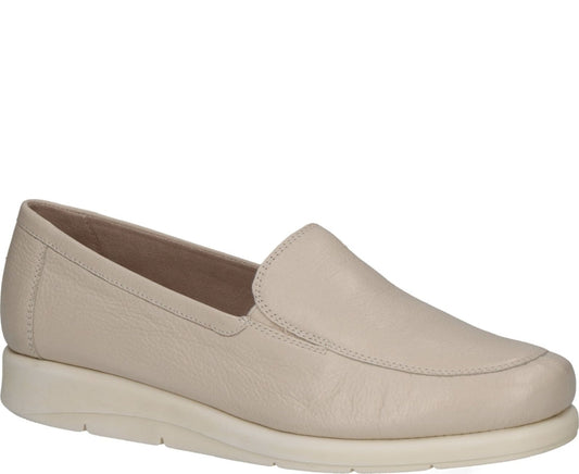 beige casual closed loafers