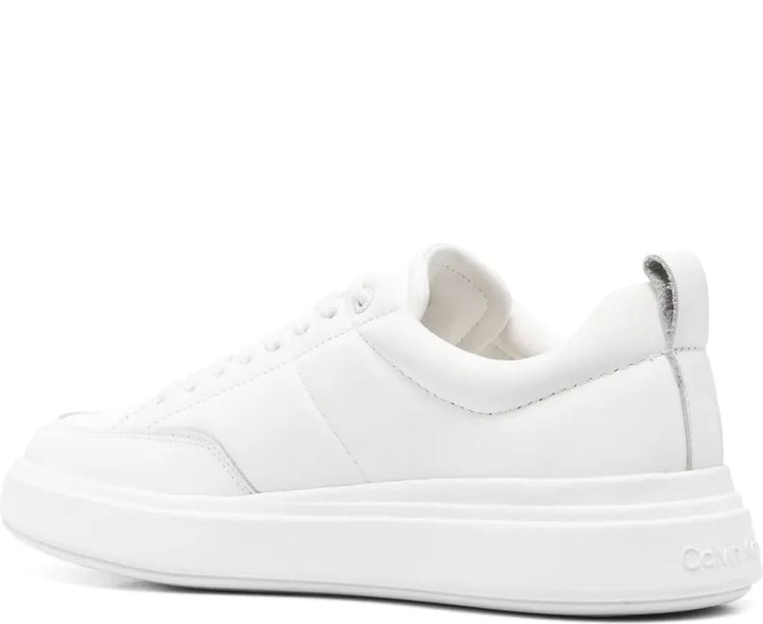 low top lace up knit sneaker