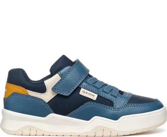 perth leisure trainers