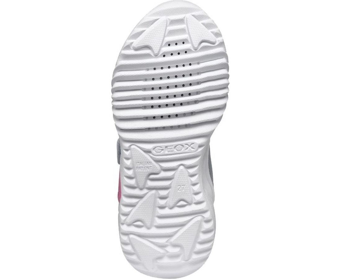 assister leisure trainers