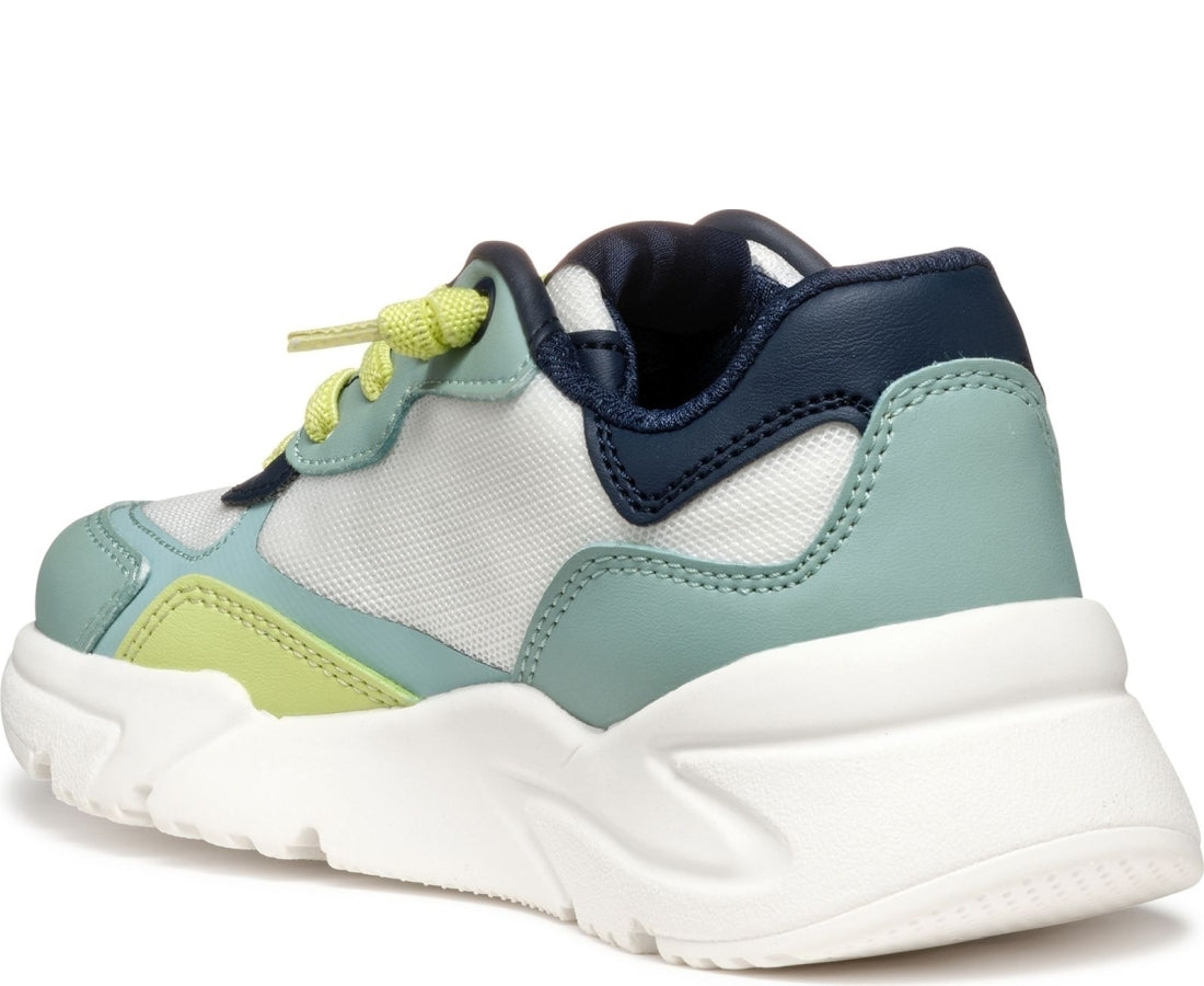 loftus leisure trainers