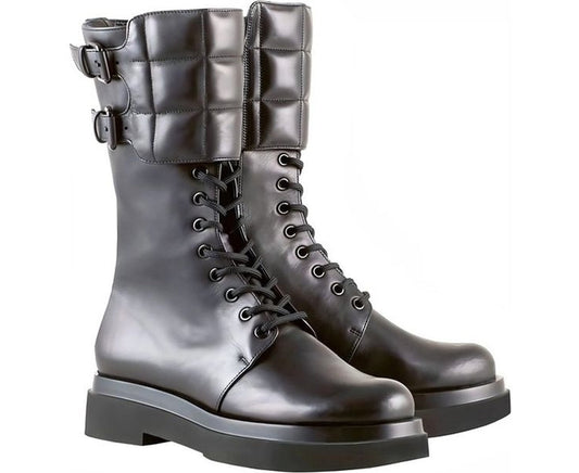 Influencer Black Booties