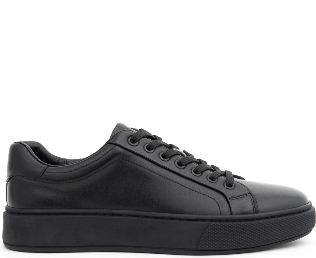 leisure shoes black