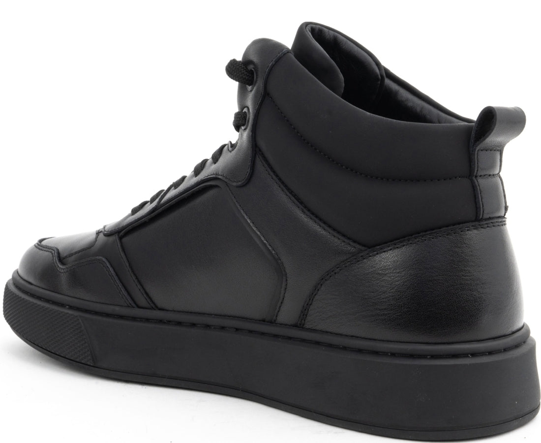 leisure shoes black