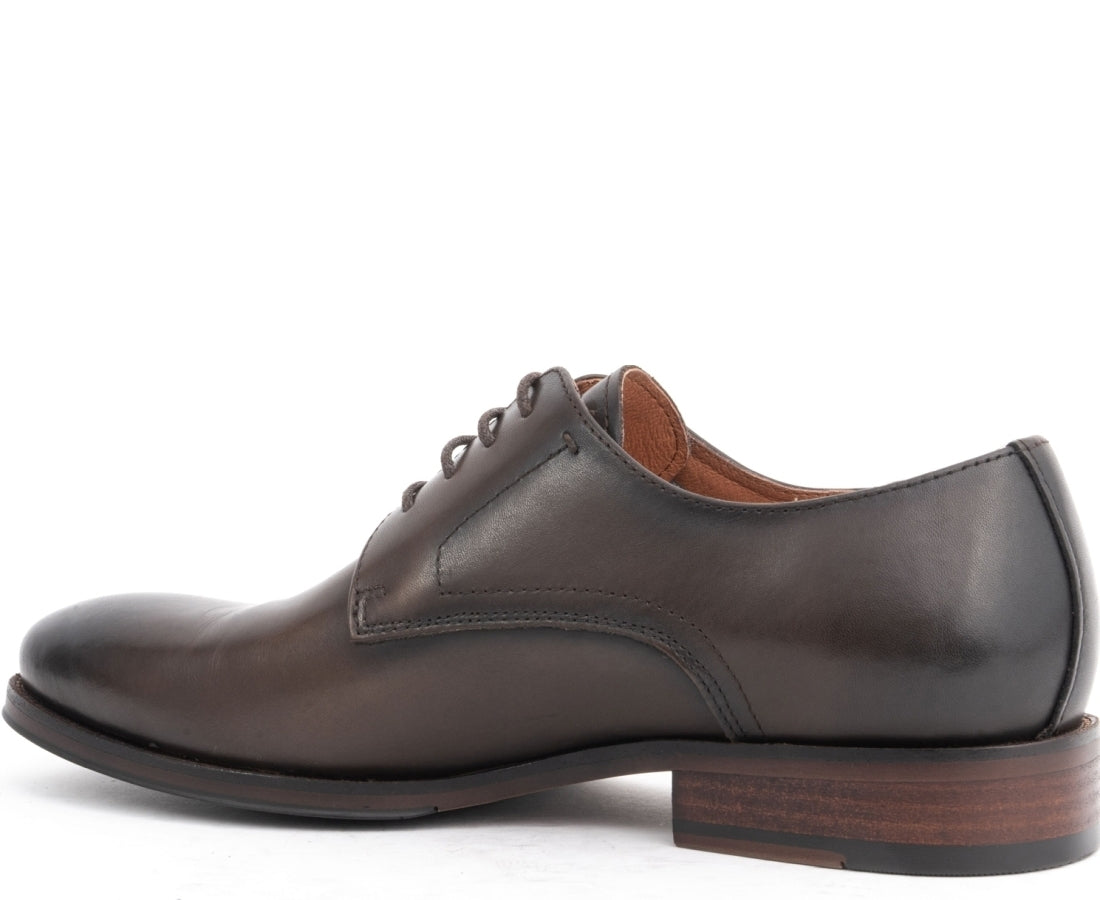 brown classic closed formal