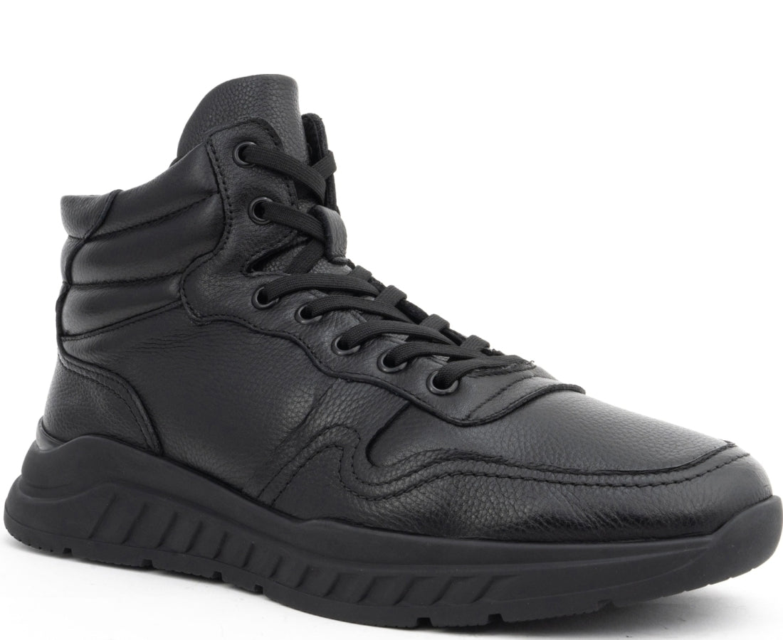 leisure shoes black