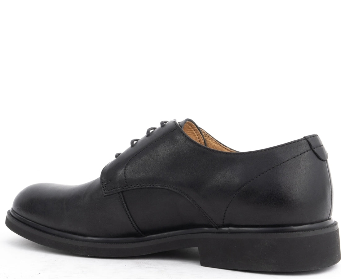 black classic closed formal