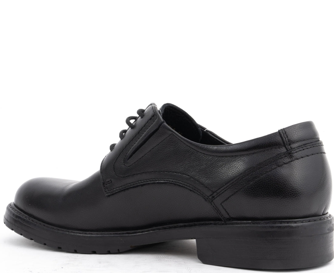 black classic closed formal