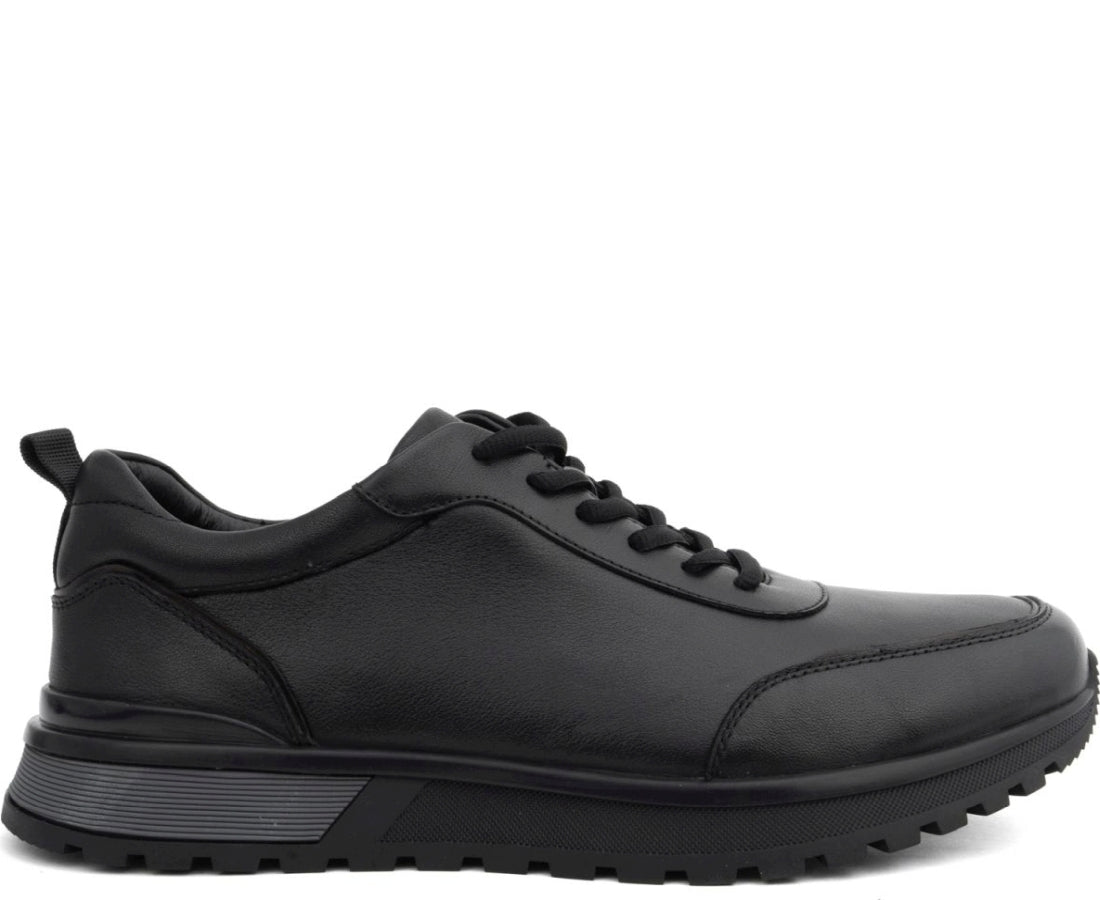 leisure shoes black