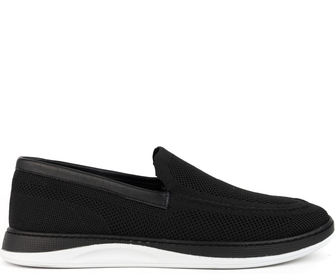 black casual closed mocasins