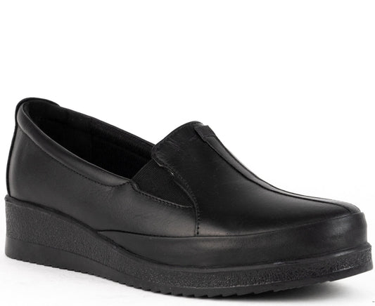 black casual closed loafers