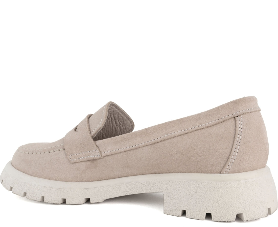 beige casual closed loafers