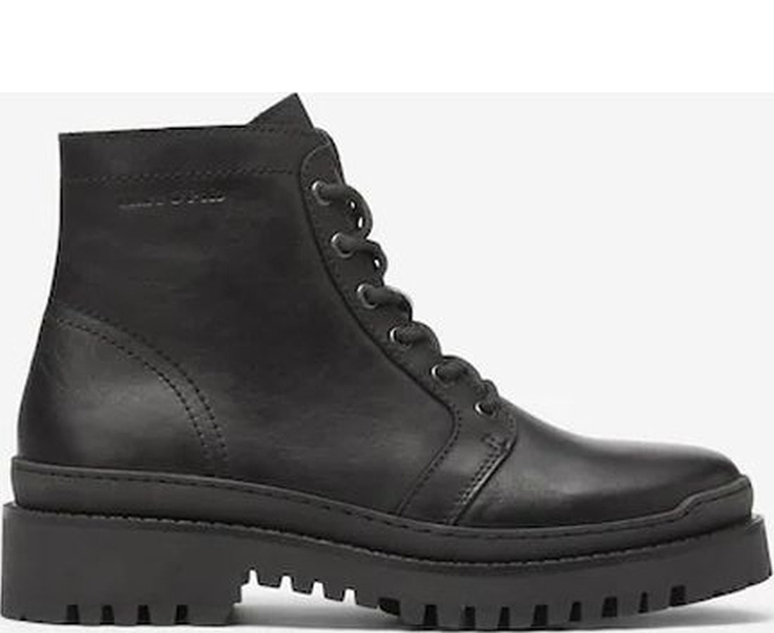 black casual closed booties