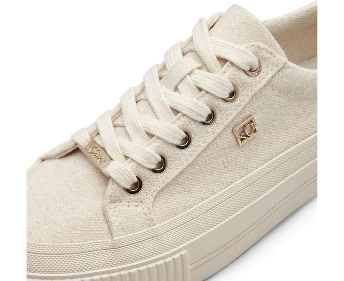 women laceup trainers