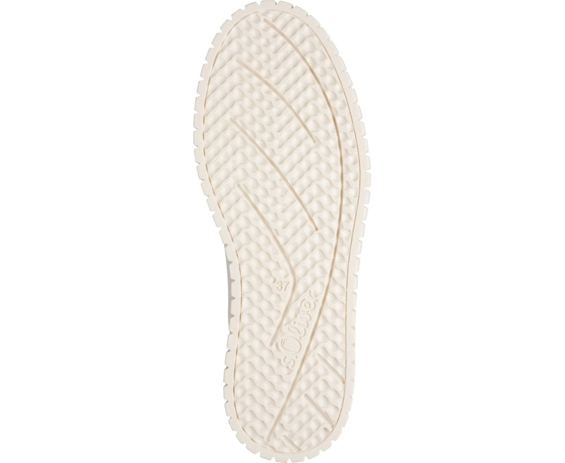 women laceup trainers