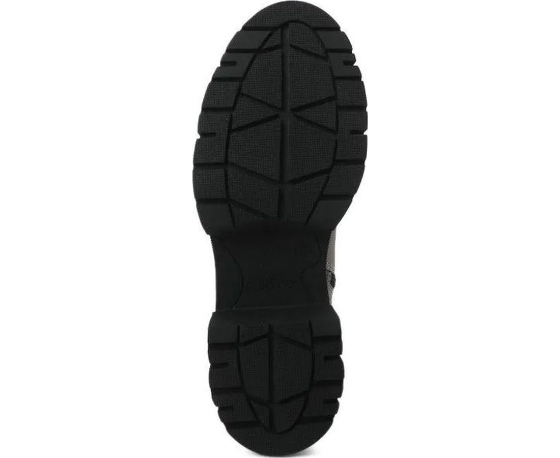 green casual closed booties