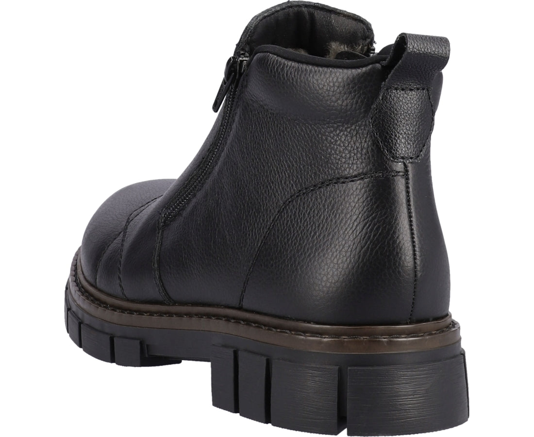 black casual closed booties