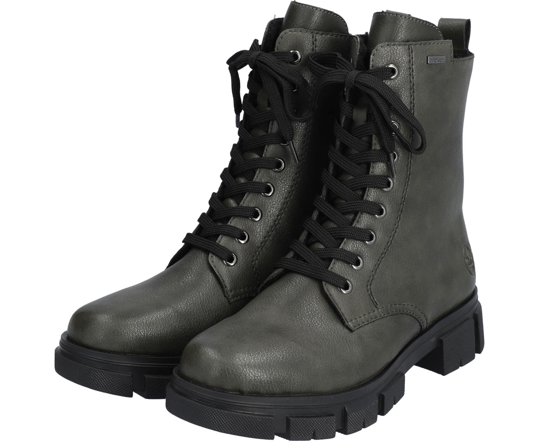 green casual closed booties