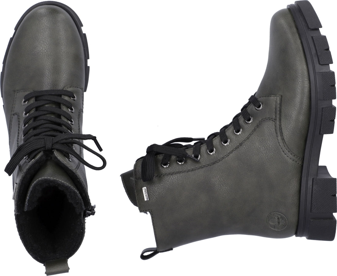 green casual closed booties