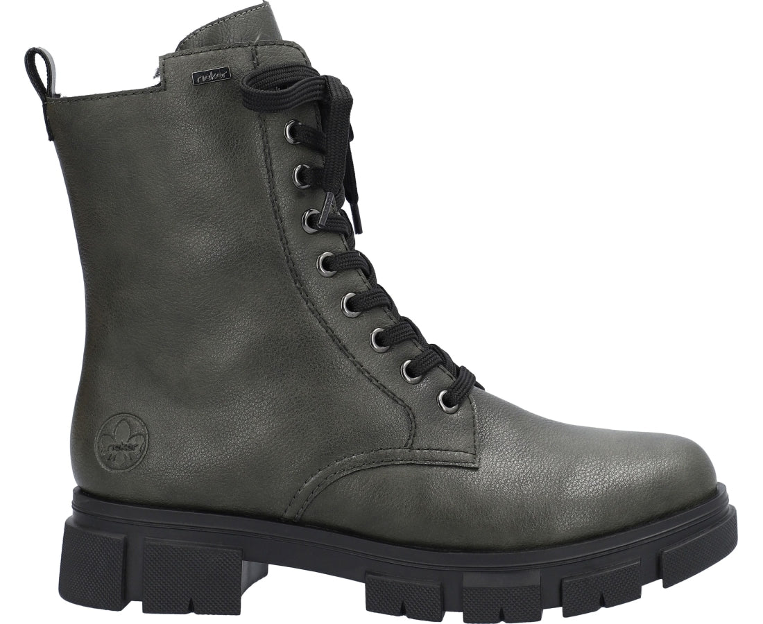 green casual closed booties