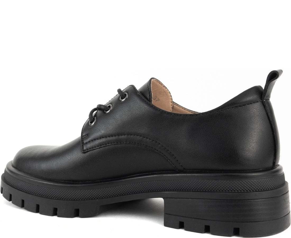black elegant closed formal shoes
