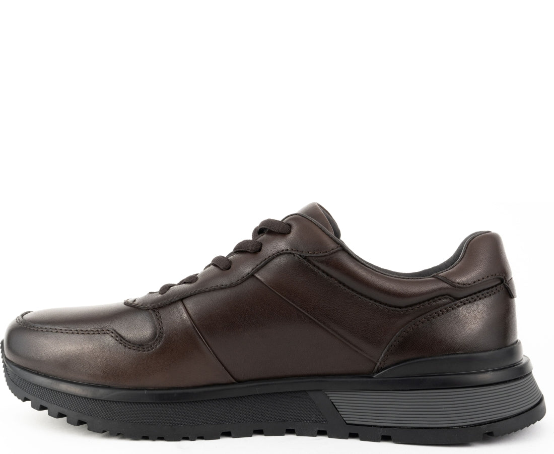 leisure shoes brown