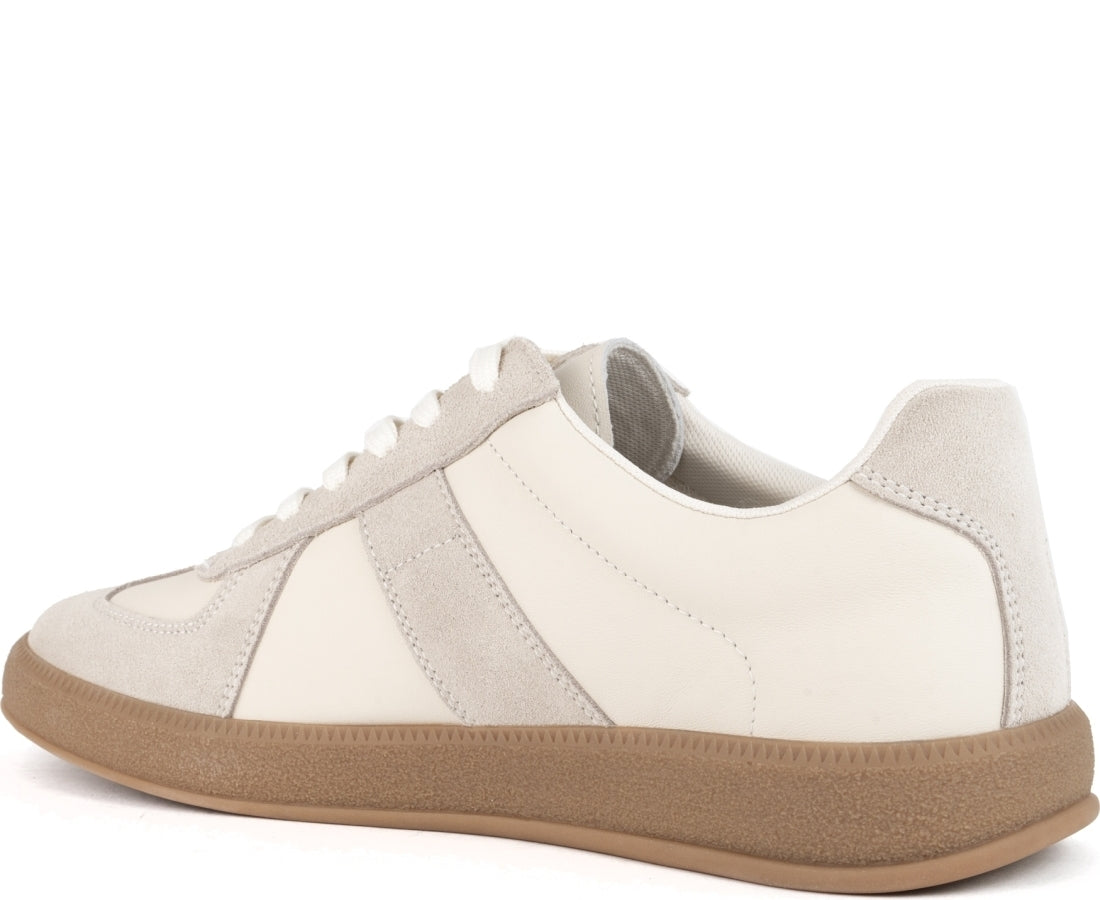 leisure trainers