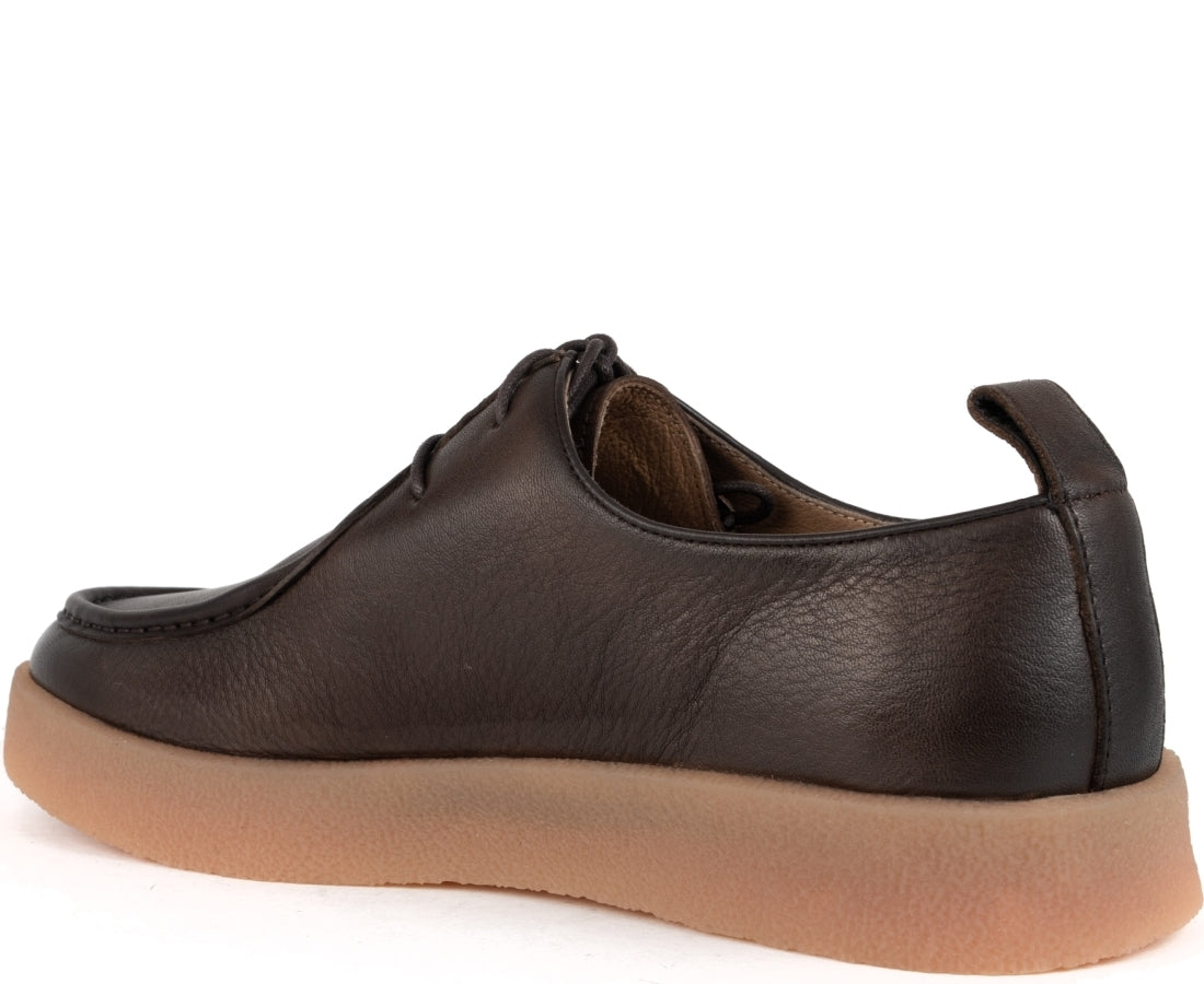 brown casual closed mocasins