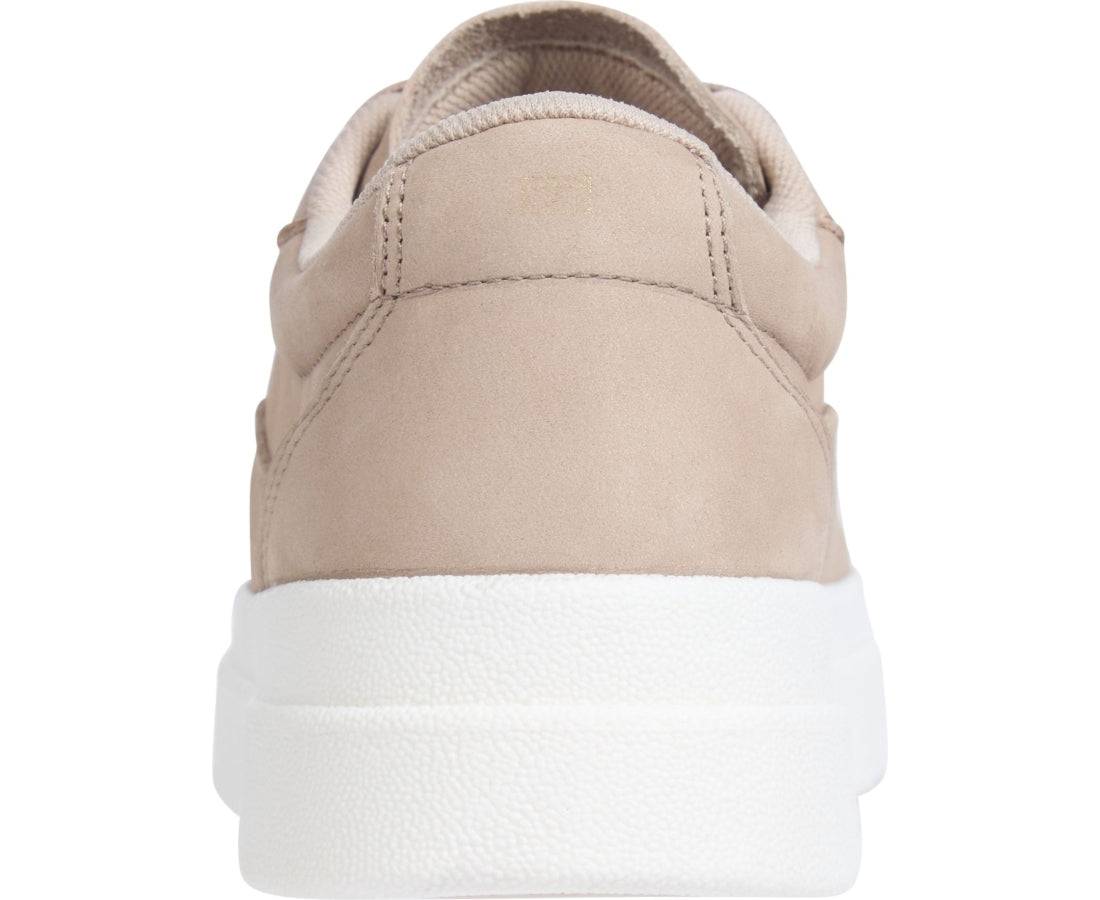 modern court sneaker