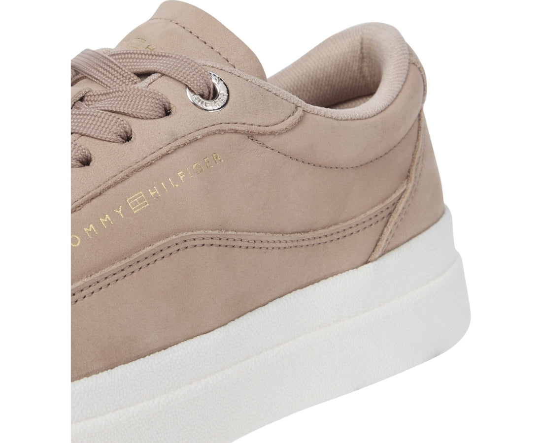 modern court sneaker