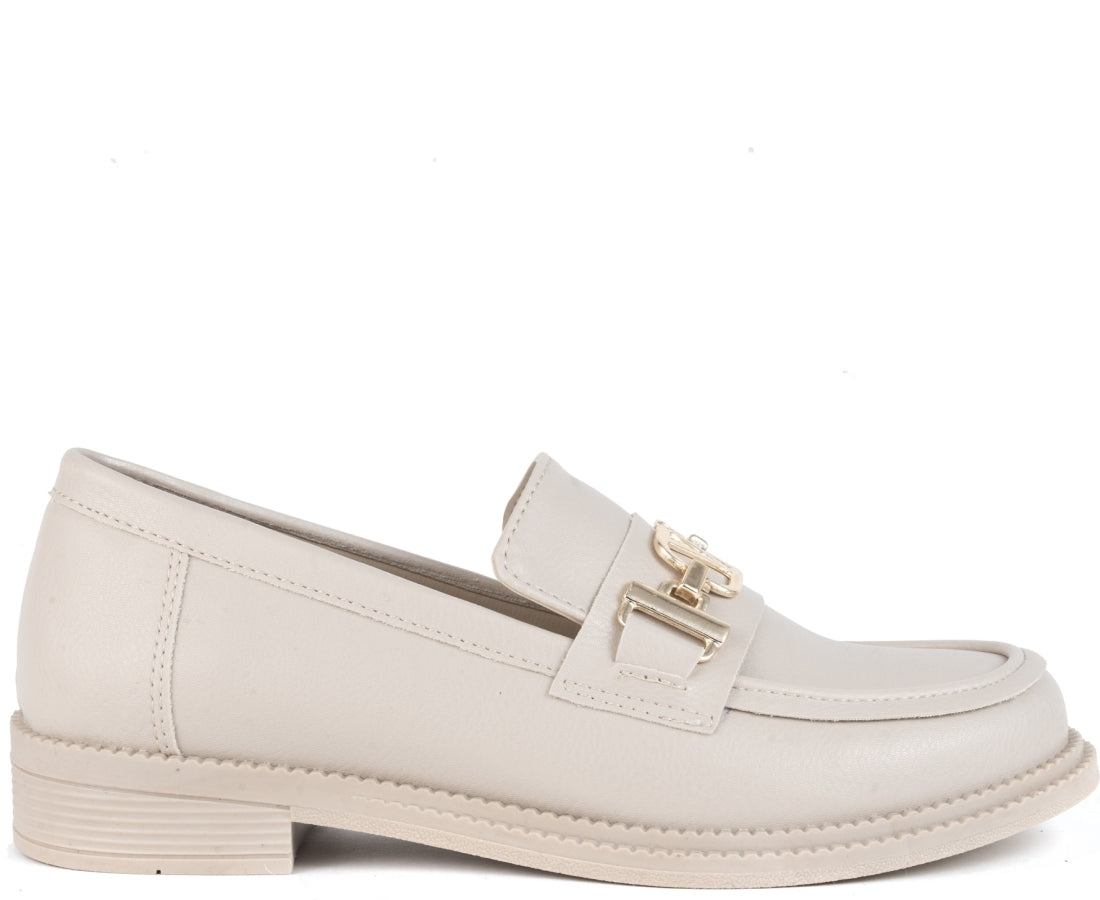 beige casual closed loafers