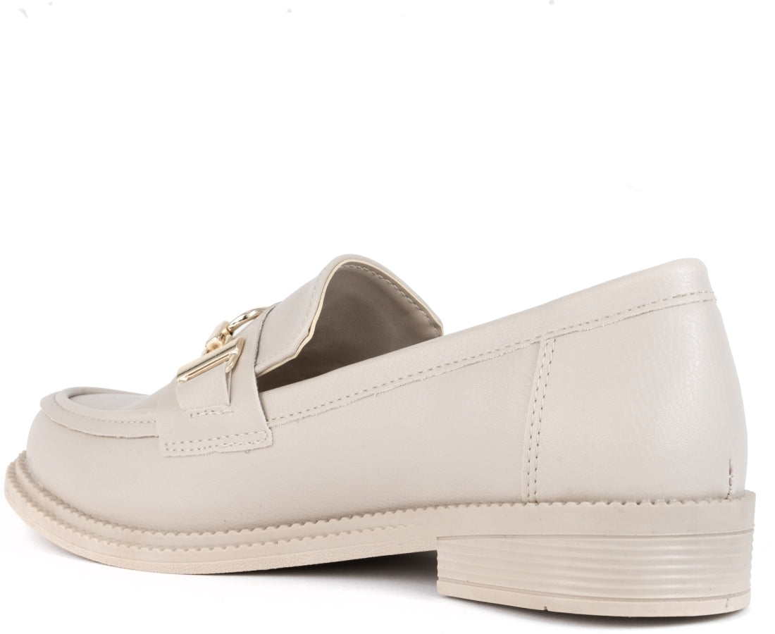beige casual closed loafers