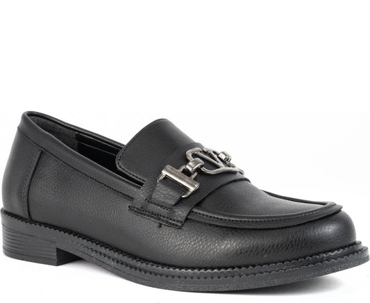 black casual closed loafers