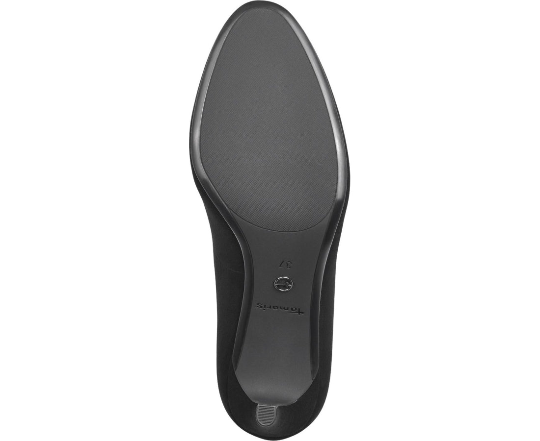 black elegant closed pumps