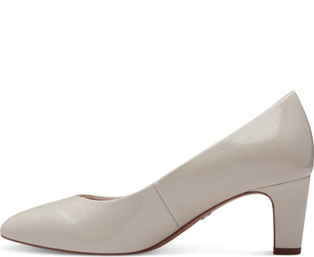 rose pearl classic closed pumps