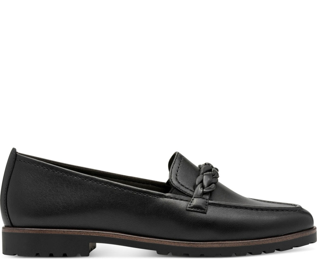 black casual closed slipper