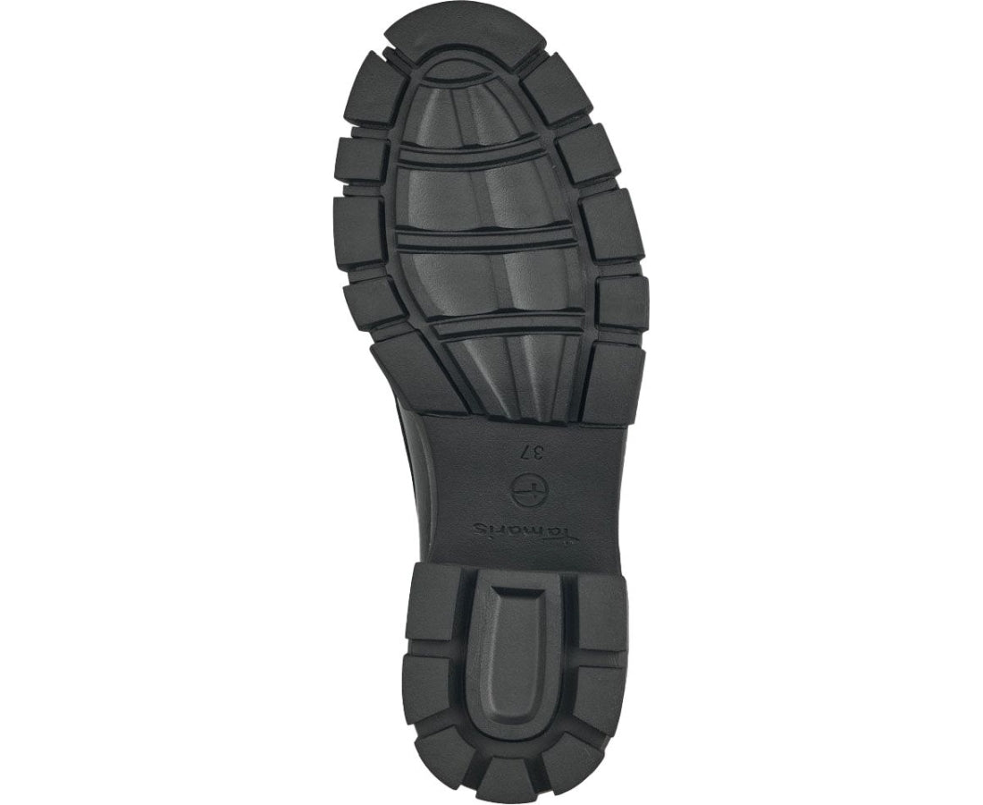 black casual closed loafers