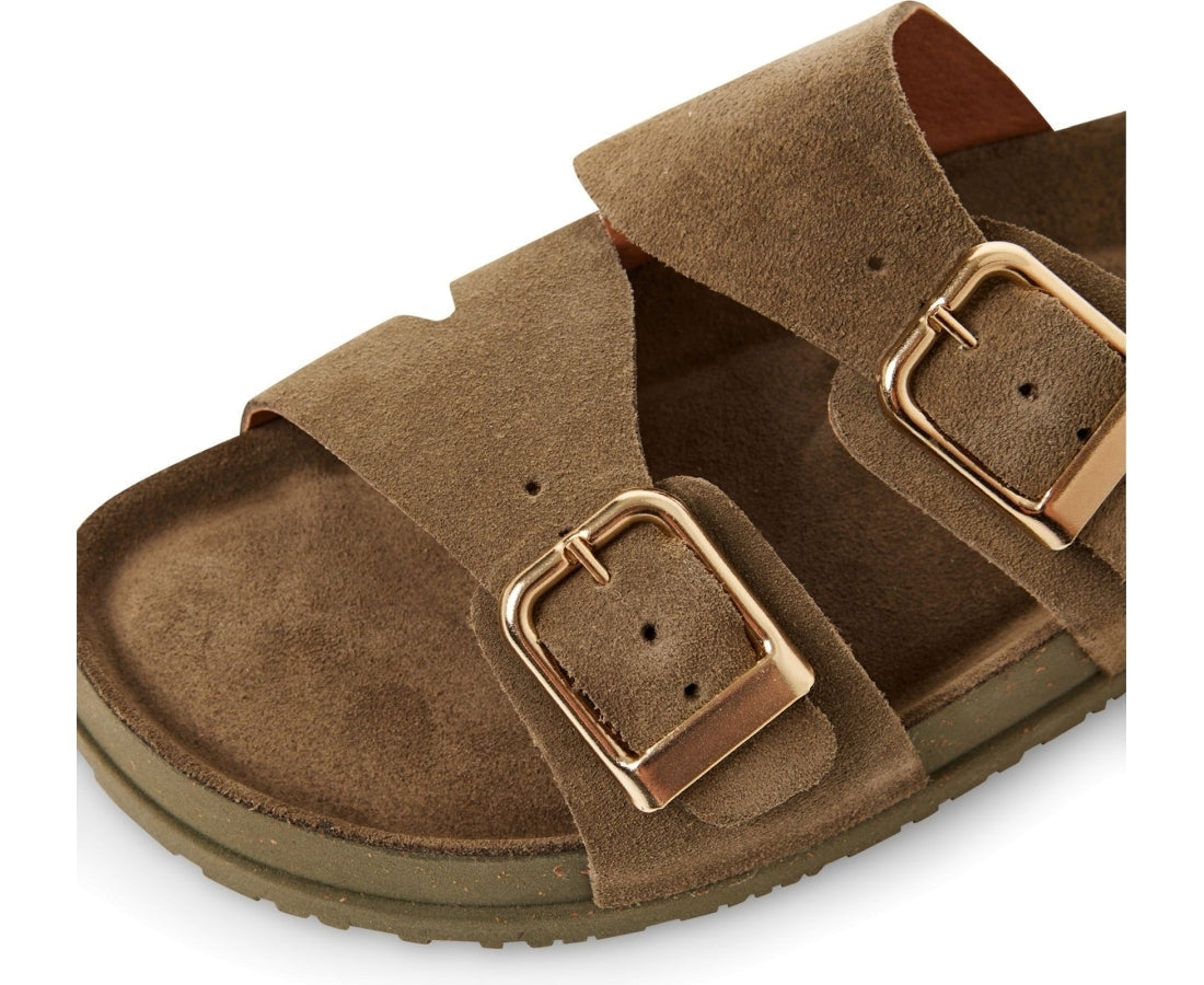 footbed styles sandals