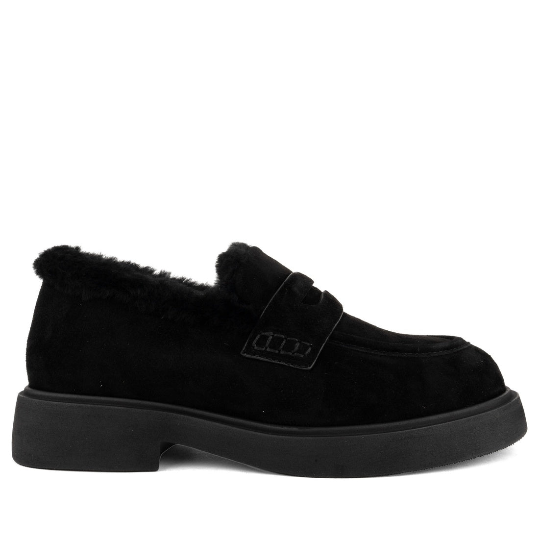 black casual closed loafers