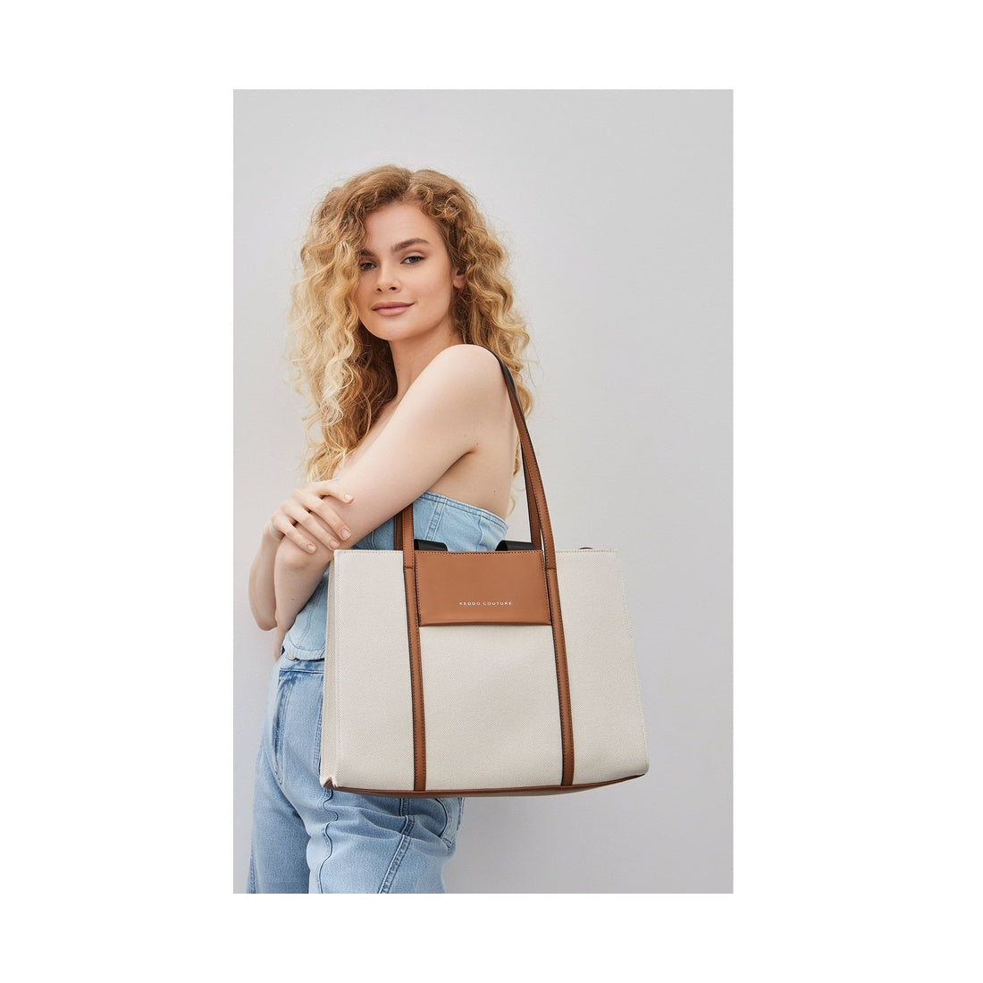 beige casual tote bag