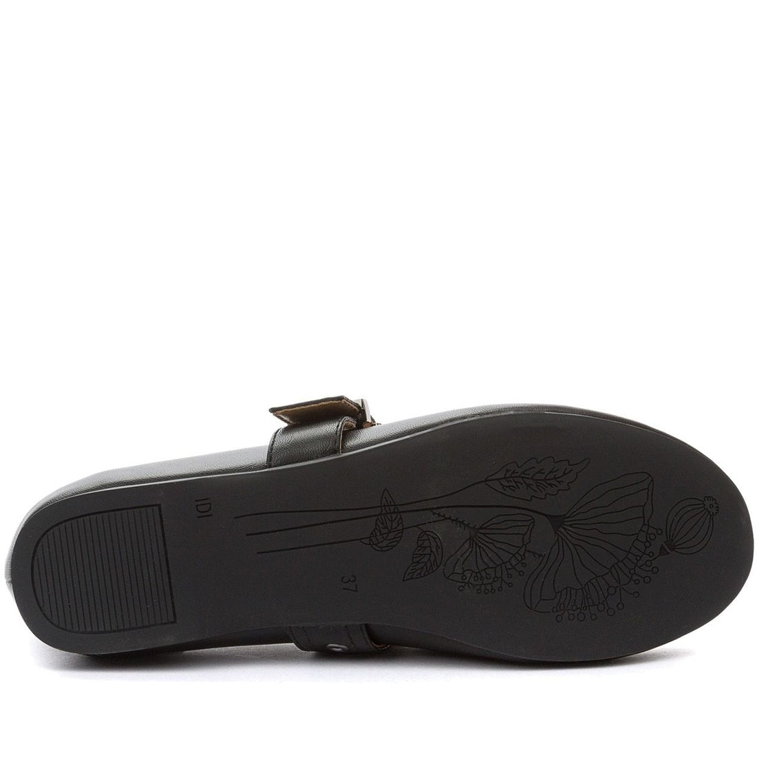 black casual closed ballerinas