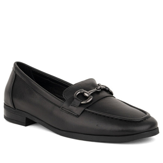 black casual closed loafers